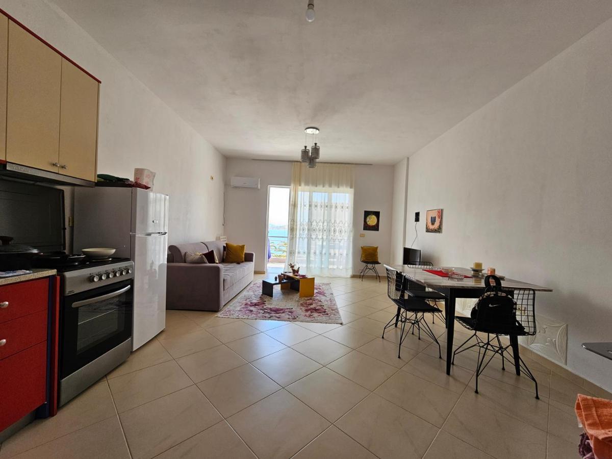 Sunshine Apartment Sarandë エクステリア 写真